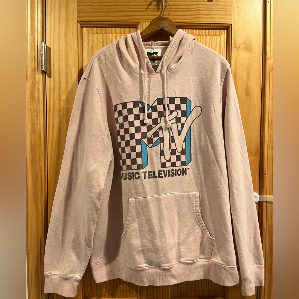 MTV  Light Pink Hoodie Large Front Graphic Size XXL Front Pocket NICE